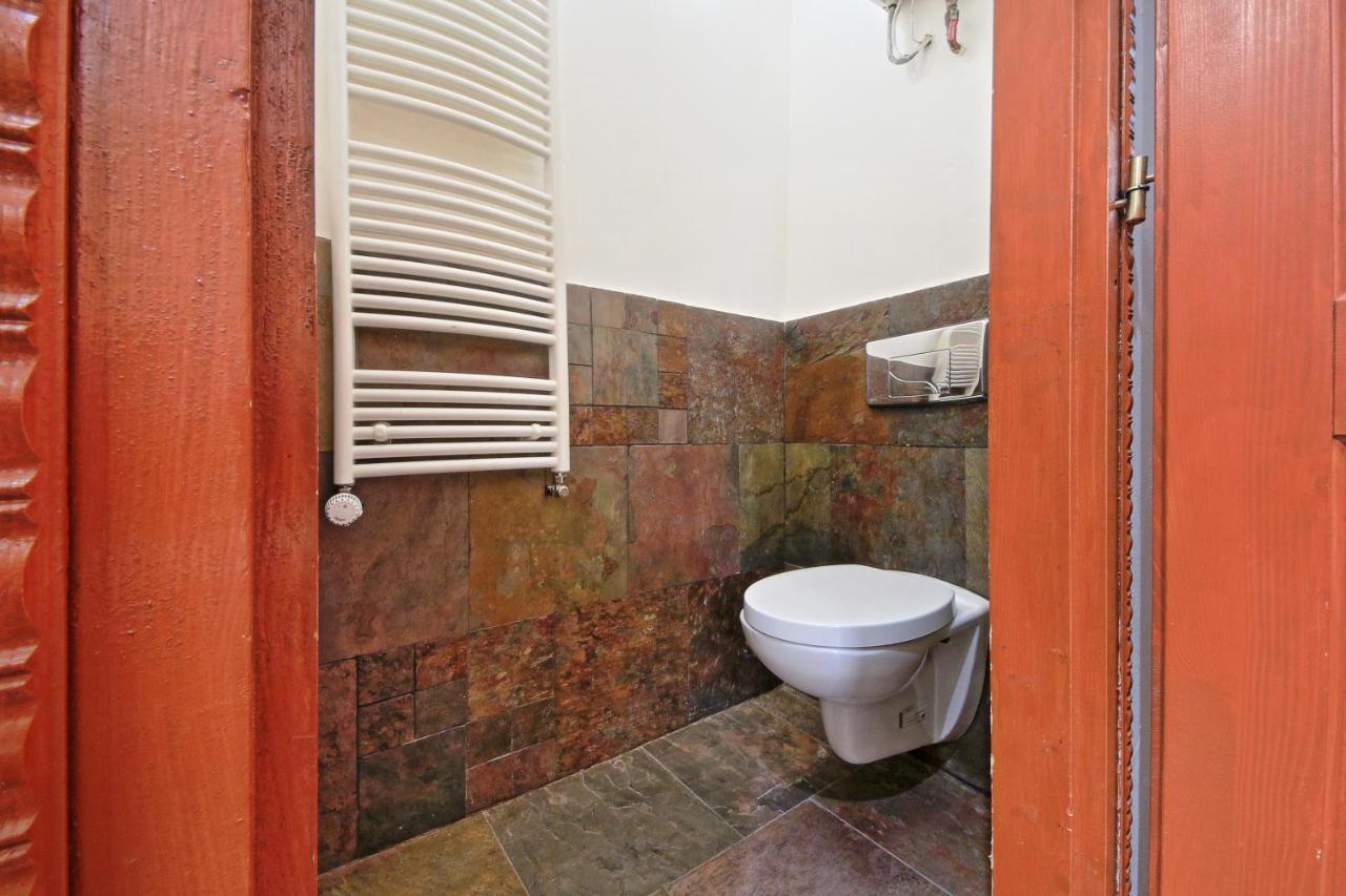 Rose Antique Apartment Прага Екстериор снимка