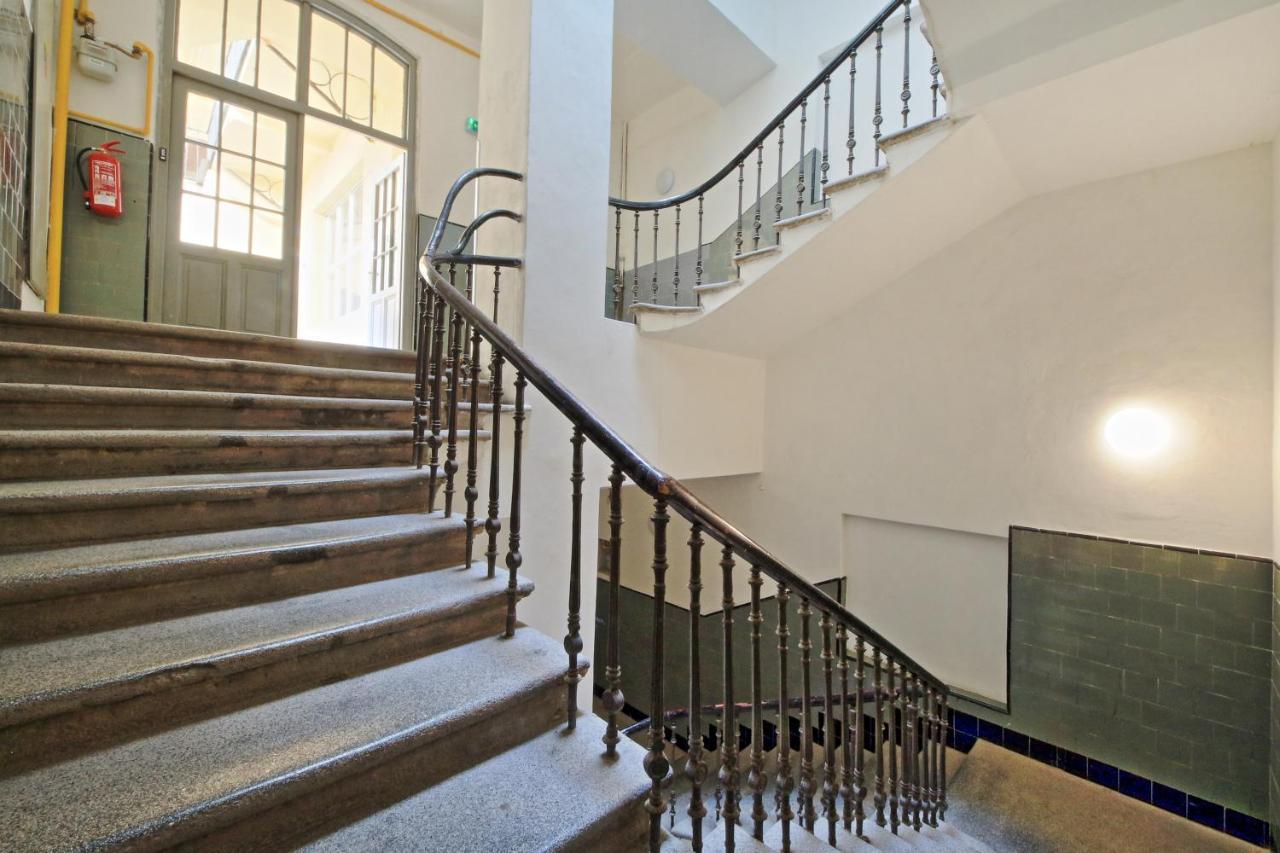 Rose Antique Apartment Прага Екстериор снимка
