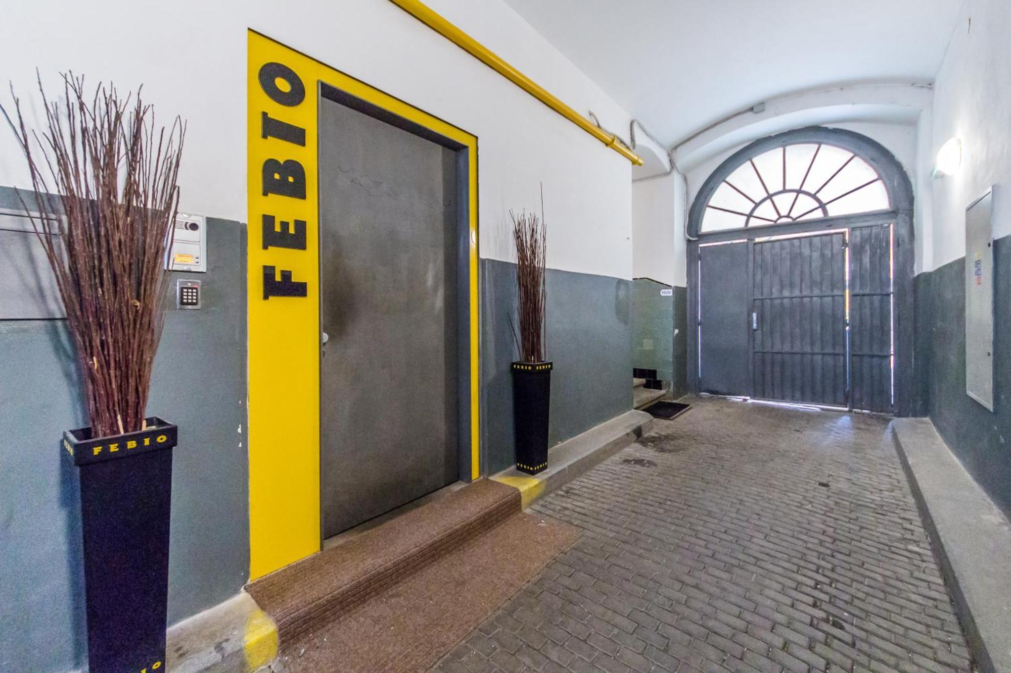 Rose Antique Apartment Прага Екстериор снимка